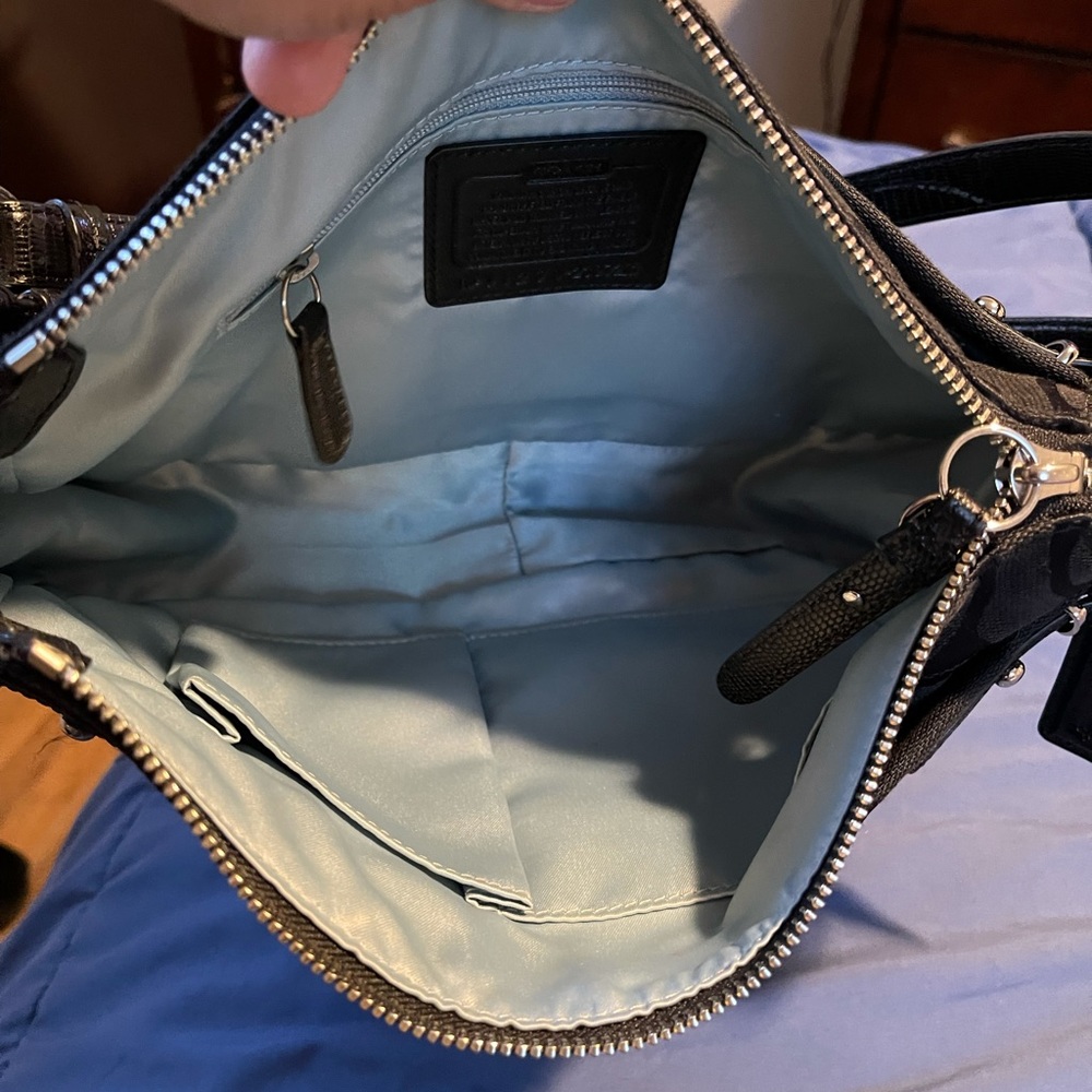 Coach Bag - Picture 4 of 5